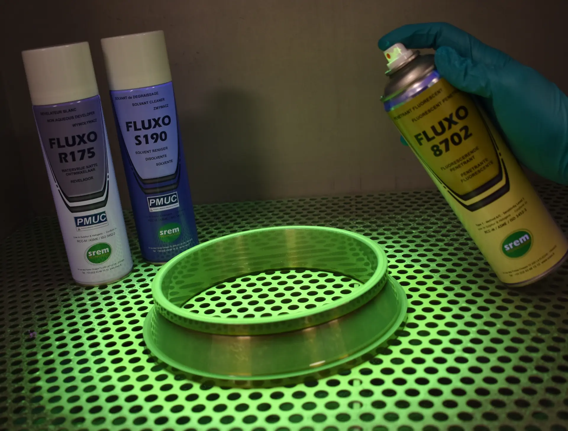 NDT-forbruksmateriell – penetrant på sprayboks, magnetpulver i aerosol og koblingsmiddel for ultralyd
